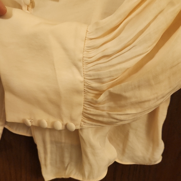 Urban Outfitters Cream Off-Shoulder Blouse - Picture 5 of 6
